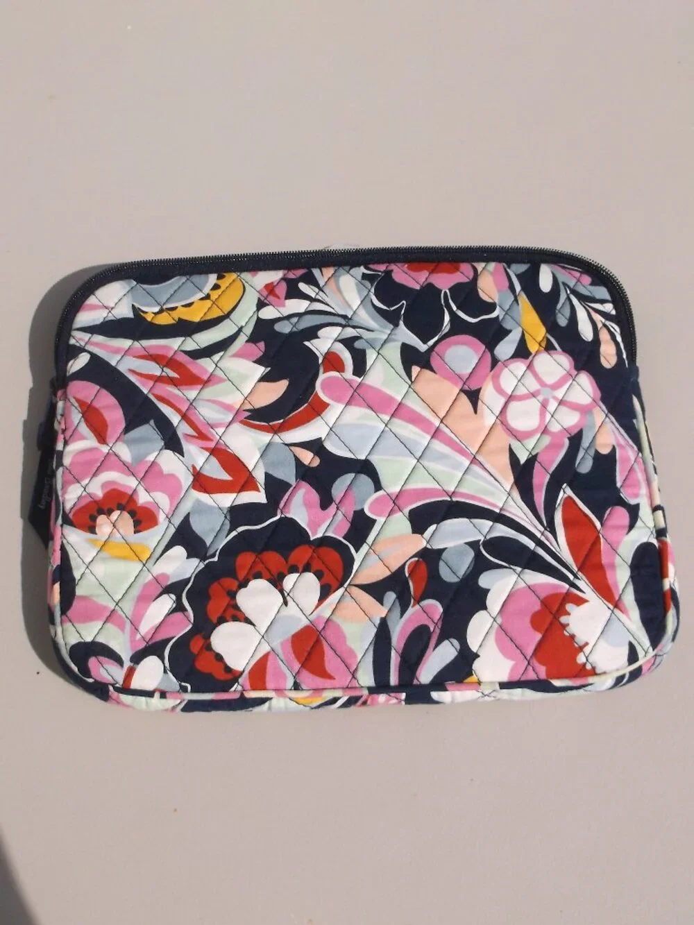 ✈️ Like New 2 Vera Bradley colorful, floral, lined, bags